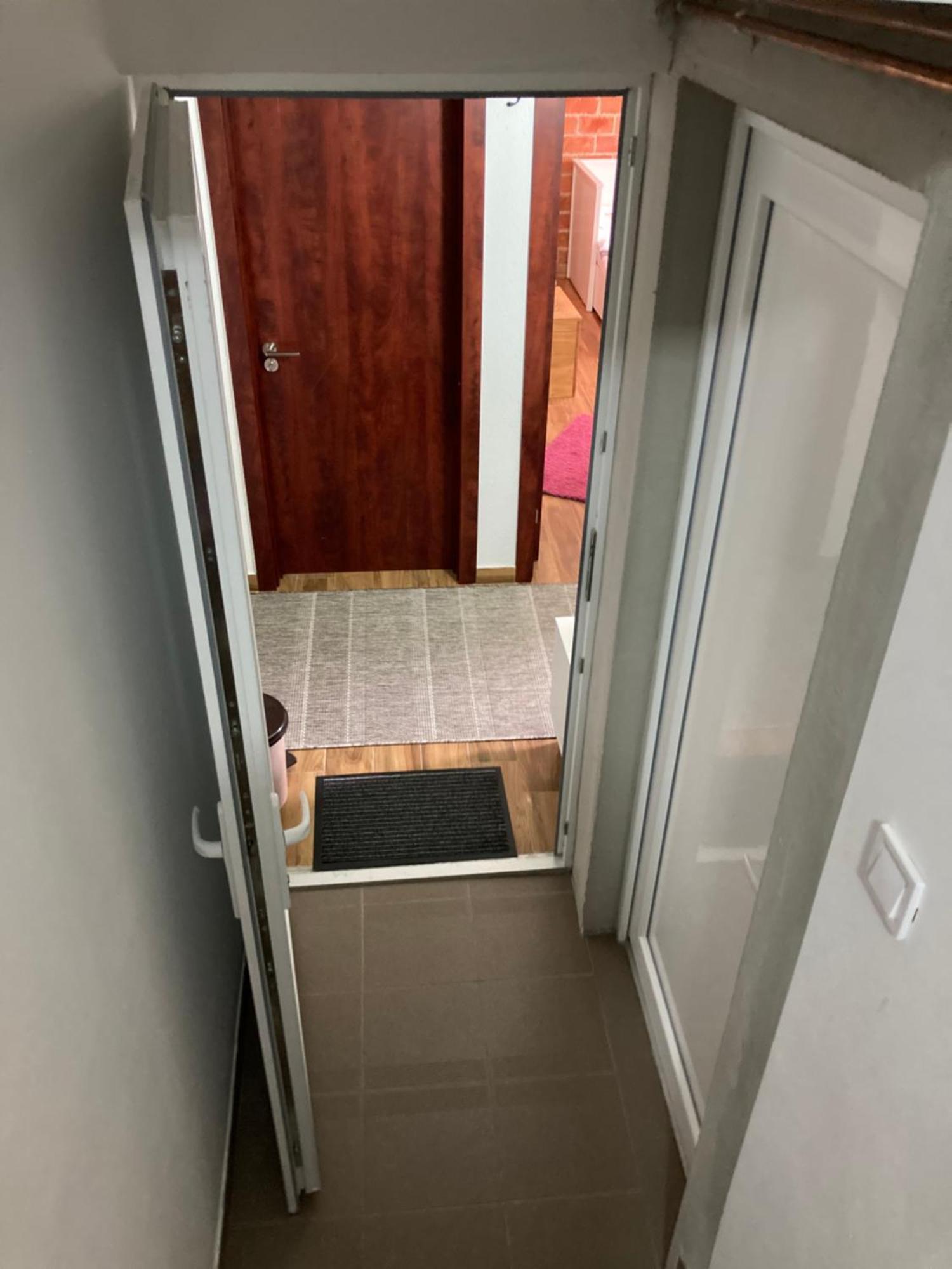 Apartmani 1490 جابلياك المظهر الخارجي الصورة